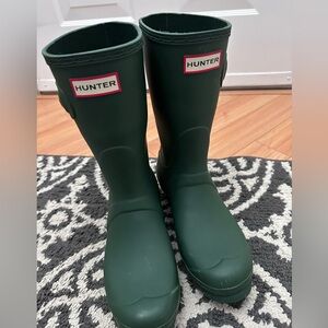 Women’s short hunter boots in Hunter Green